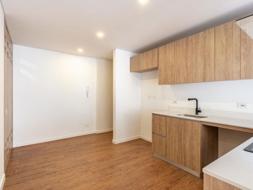 Apartamento de 1 alcoba en venta en Santa Barbara Occidental, Bogotá, 60 m² · foto 6 de 20