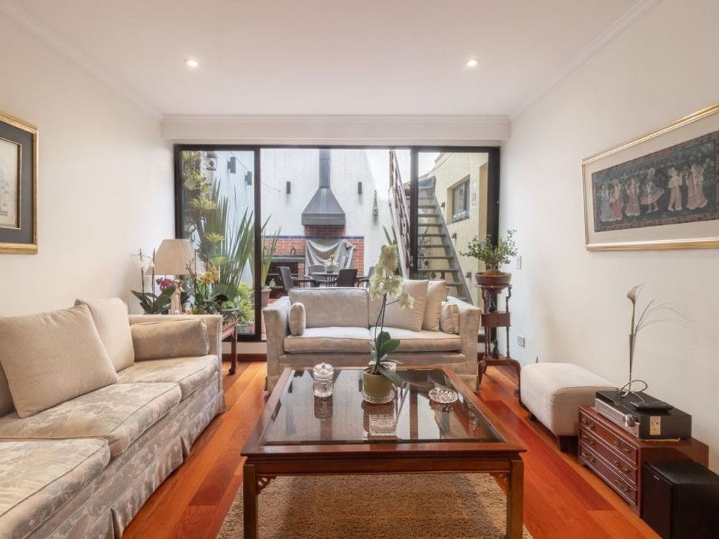 Casa de 4 alcobas en venta en Santa Barbara Central, Bogotá, 385 m² · foto 3 de 20