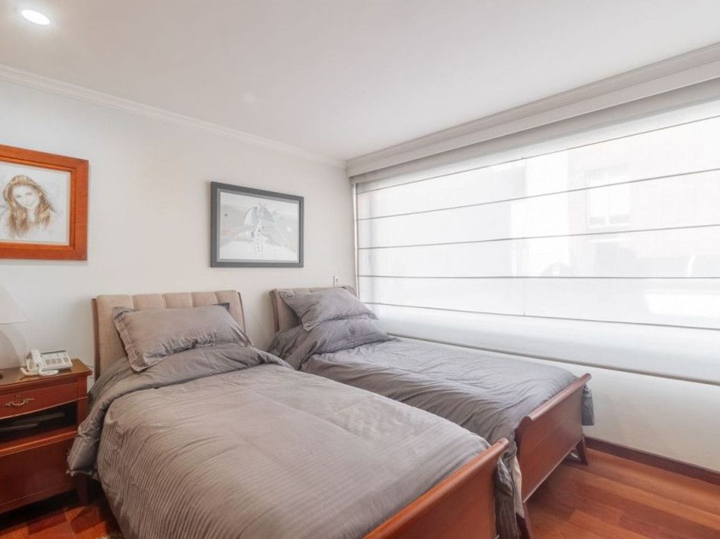 Casa de 4 alcobas en venta en Santa Barbara Central, Bogotá, 385 m² · foto 9 de 20