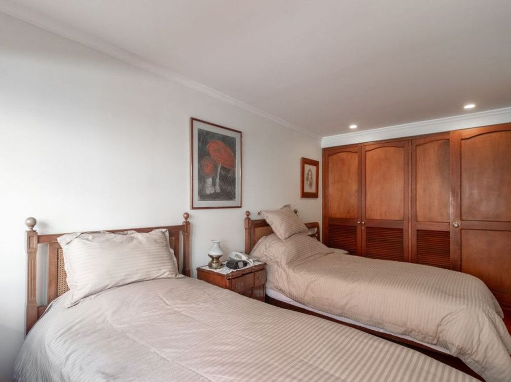 Casa de 4 alcobas en venta en Santa Barbara Central, Bogotá, 385 m² · foto 12 de 20