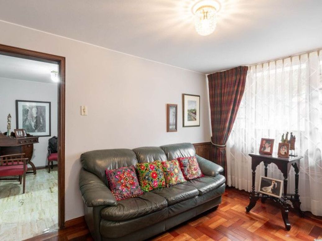 Casa de 4 alcobas en venta en Santa Barbara Central, Bogotá, 170 m² · foto 10 de 20