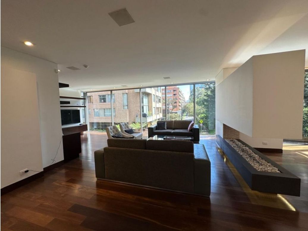 Apartamento de 3 alcobas en venta en Chicó Reservado, Bogotá, 303 m² · foto 11 de 20