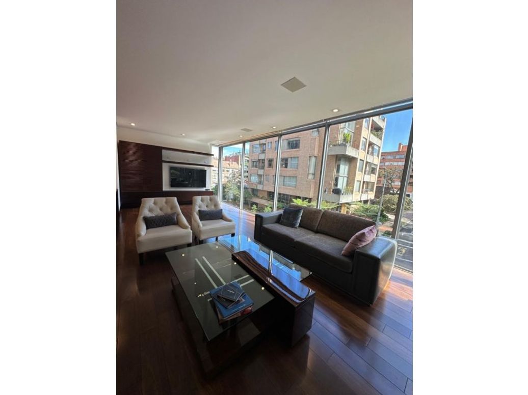 Apartamento de 3 alcobas en venta en Chicó Reservado, Bogotá, 303 m² · foto 10 de 20