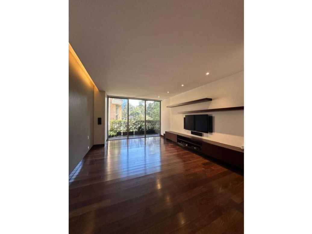 Apartamento de 3 alcobas en venta en Chicó Reservado, Bogotá, 303 m² · foto 6 de 20