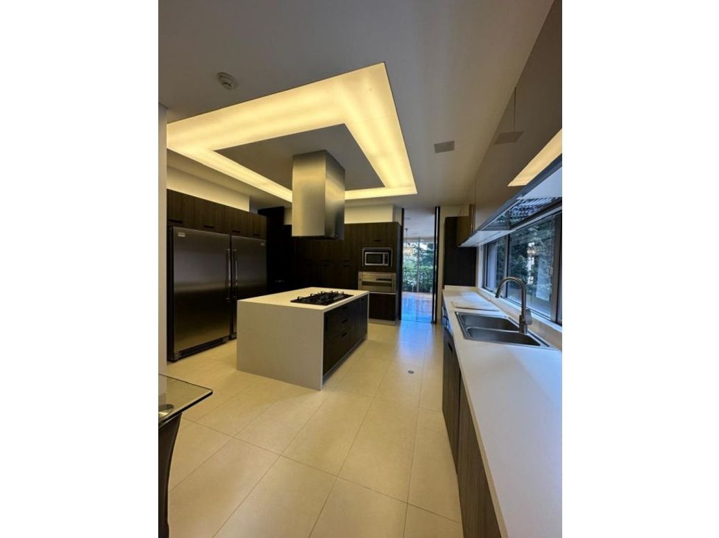 Apartamento de 3 alcobas en venta en Chicó Reservado, Bogotá, 303 m² · foto 13 de 20