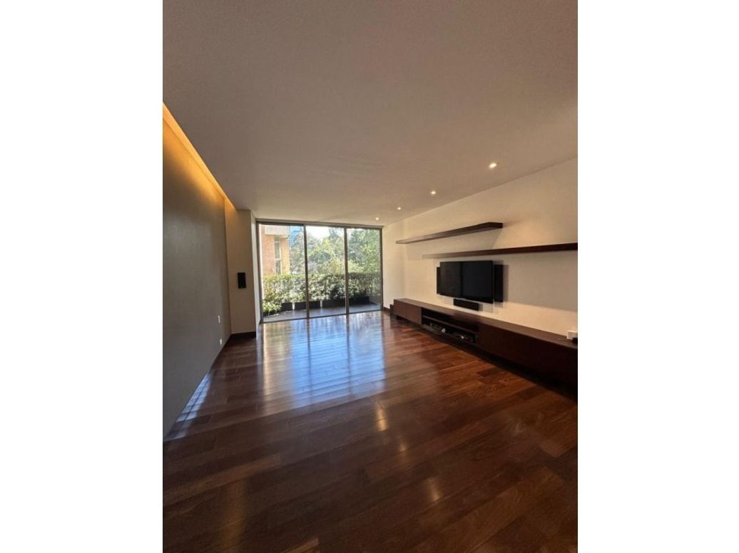 Apartamento de 3 alcobas en venta en Chicó Reservado, Bogotá, 303 m² · foto 20 de 20