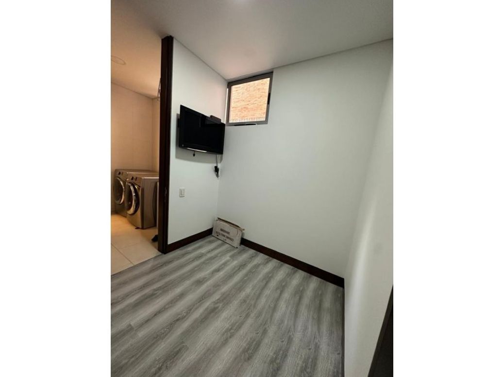 Apartamento de 3 alcobas en venta en Chicó Reservado, Bogotá, 303 m² · foto 16 de 20