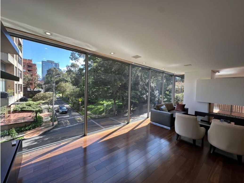 Apartamento de 3 alcobas en venta en Chicó Reservado, Bogotá, 303 m² · foto 5 de 20
