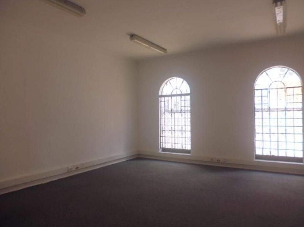 Casa de 13 alcobas en venta en Quinta Camacho, Bogotá, 626 m² · foto 6 de 20