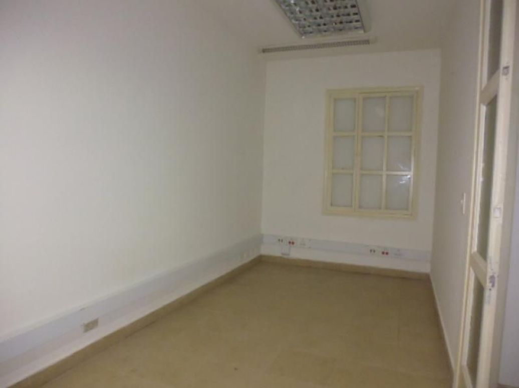 Casa de 13 alcobas en venta en Quinta Camacho, Bogotá, 626 m² · foto 8 de 20