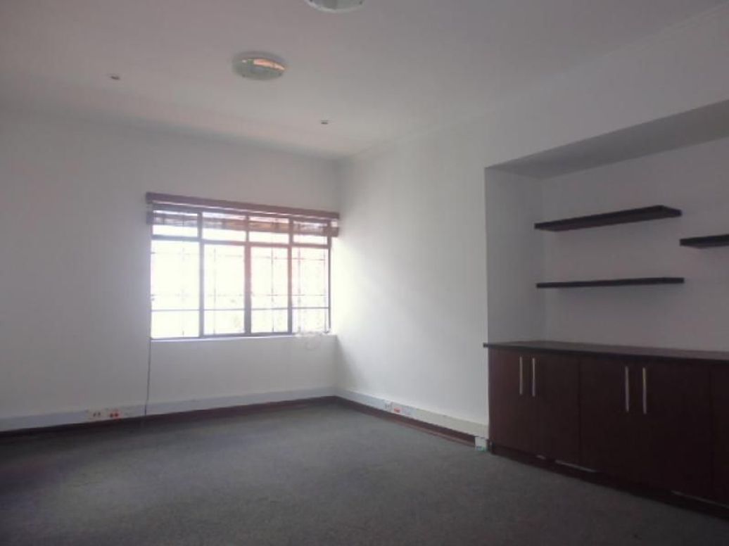 Casa de 13 alcobas en venta en Quinta Camacho, Bogotá, 626 m² · foto 15 de 20