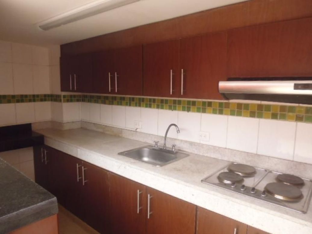 Casa de 13 alcobas en venta en Quinta Camacho, Bogotá, 626 m² · foto 17 de 20