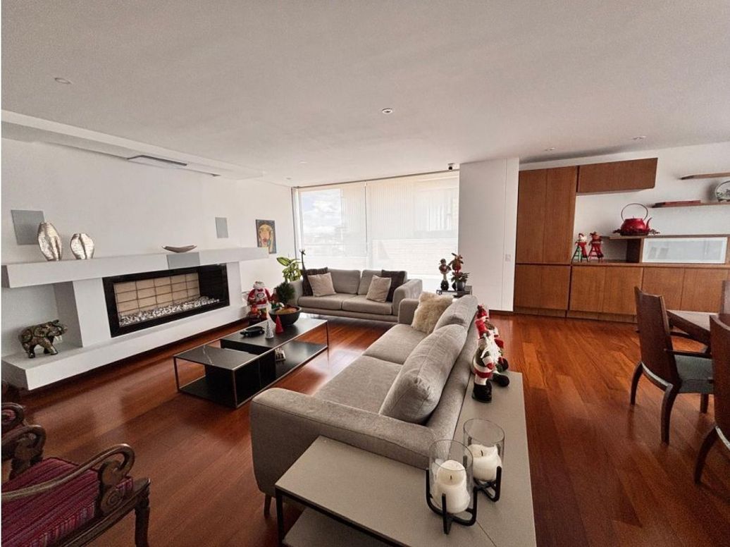 Apartamento de 3 alcobas en venta en Chicó Norte, Bogotá, 270 m² · foto 2 de 7