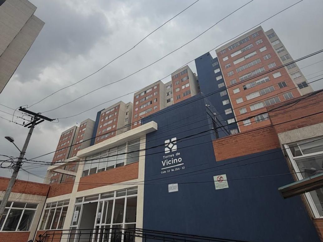 Apartamento en venta en Ricaurte, Bogotá · foto 2 de 19