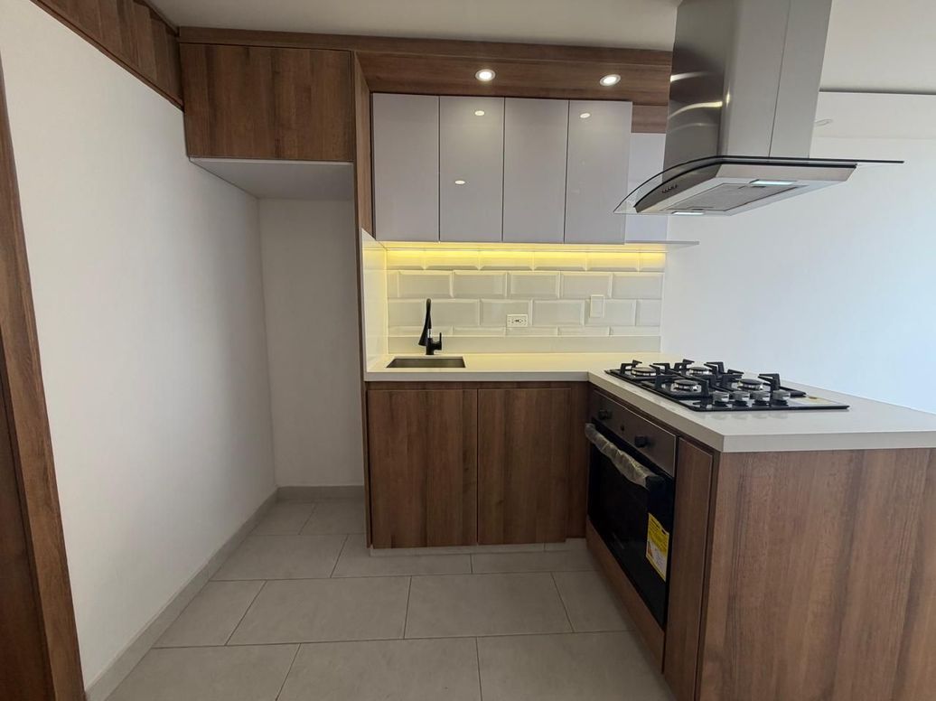 Apartamento en venta en Ricaurte, Bogotá · foto 4 de 19