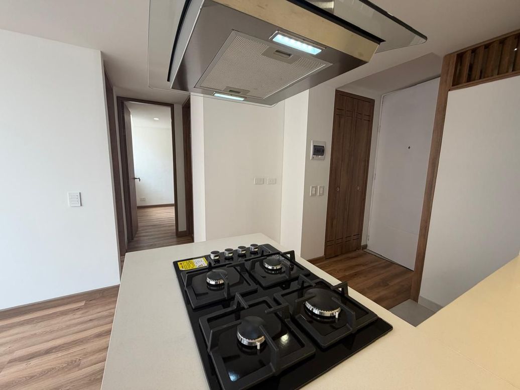 Apartamento en venta en Ricaurte, Bogotá · foto 9 de 19