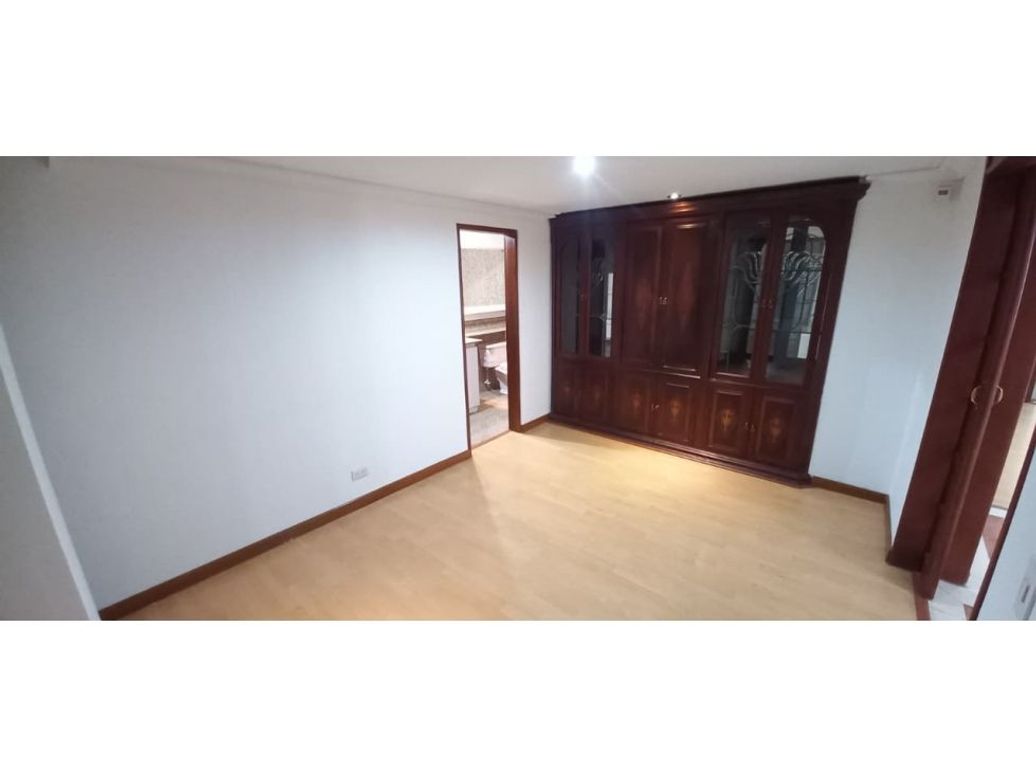Apartamento en venta en Country Club, Bogotá · foto 11 de 18