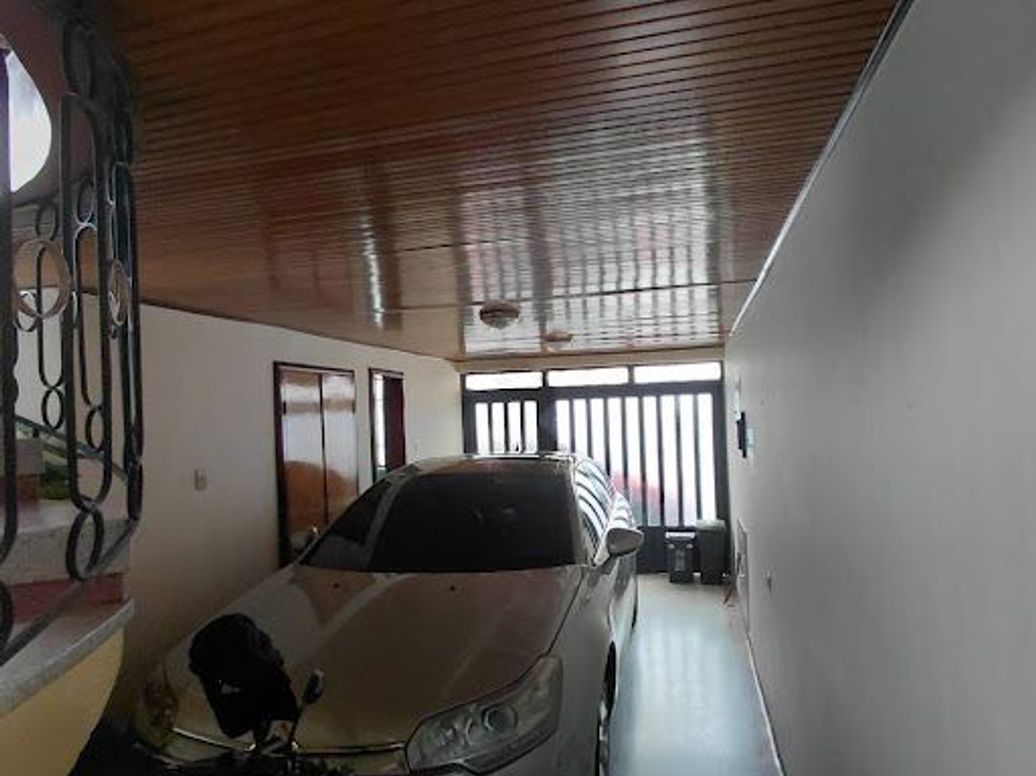 Casa de 4 alcobas en venta en Normandia Occidental, Bogotá, 248 m² · foto 19 de 20
