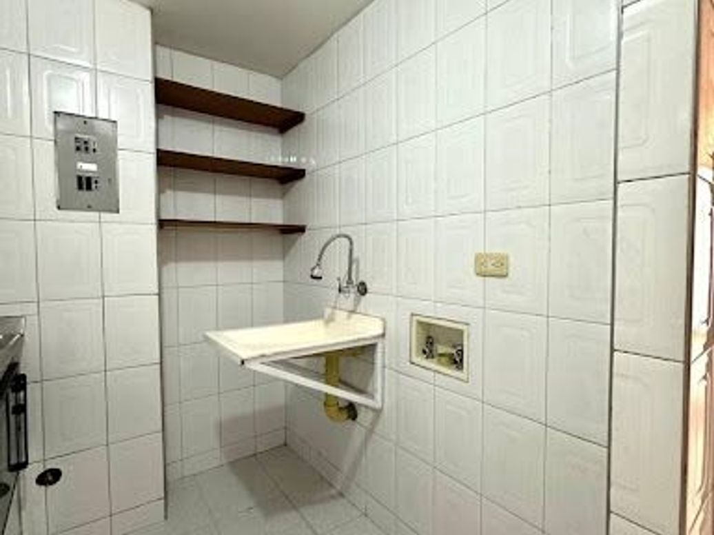 Apartamento de 2 alcobas en venta en El Laurel, Bogotá, 58 m² · foto 9 de 20