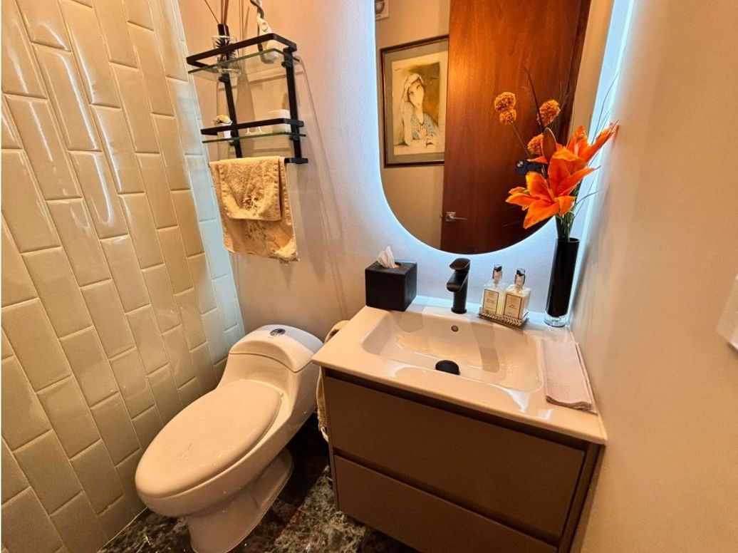 Apartaestudio en venta en Chicó Reservado, Bogotá, 75 m² · foto 9 de 16