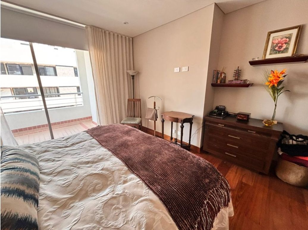 Apartaestudio en venta en Chicó Reservado, Bogotá, 75 m² · foto 10 de 16