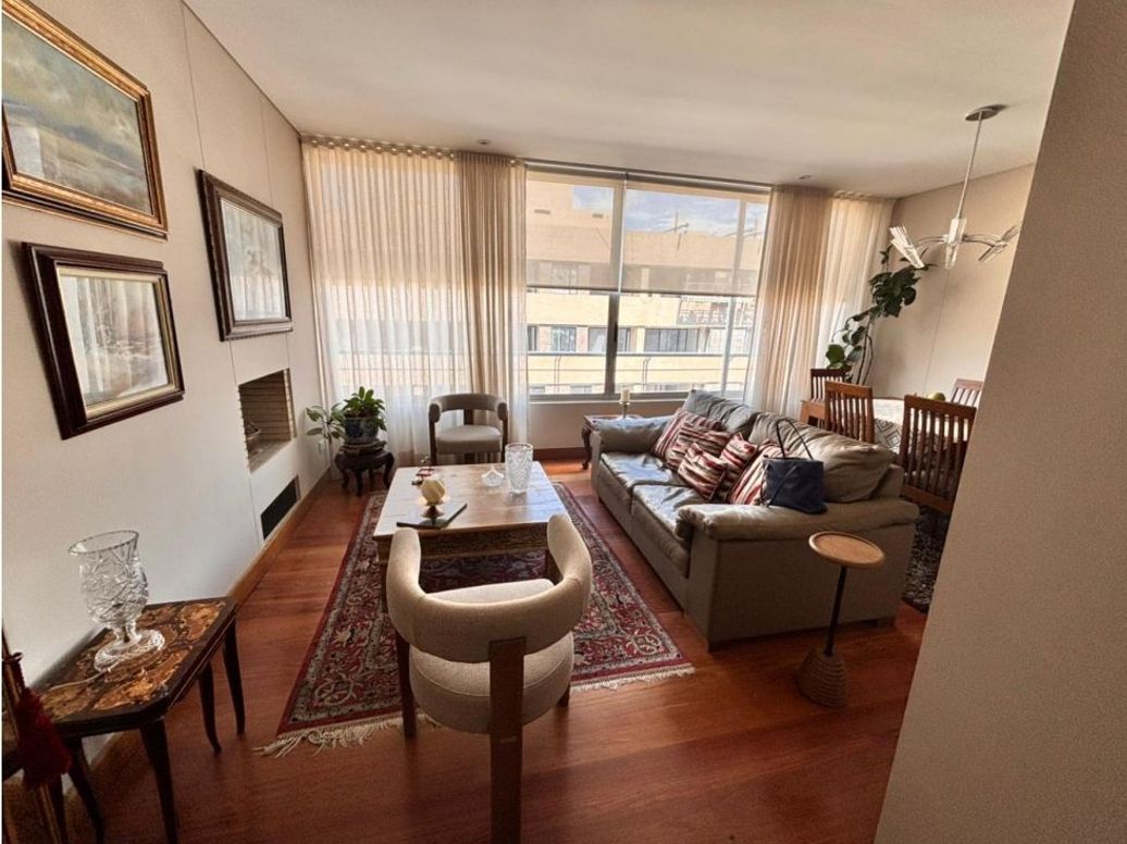 Apartaestudio en arriendo en Chicó Reservado, Bogotá, 75 m² · foto 4 de 16