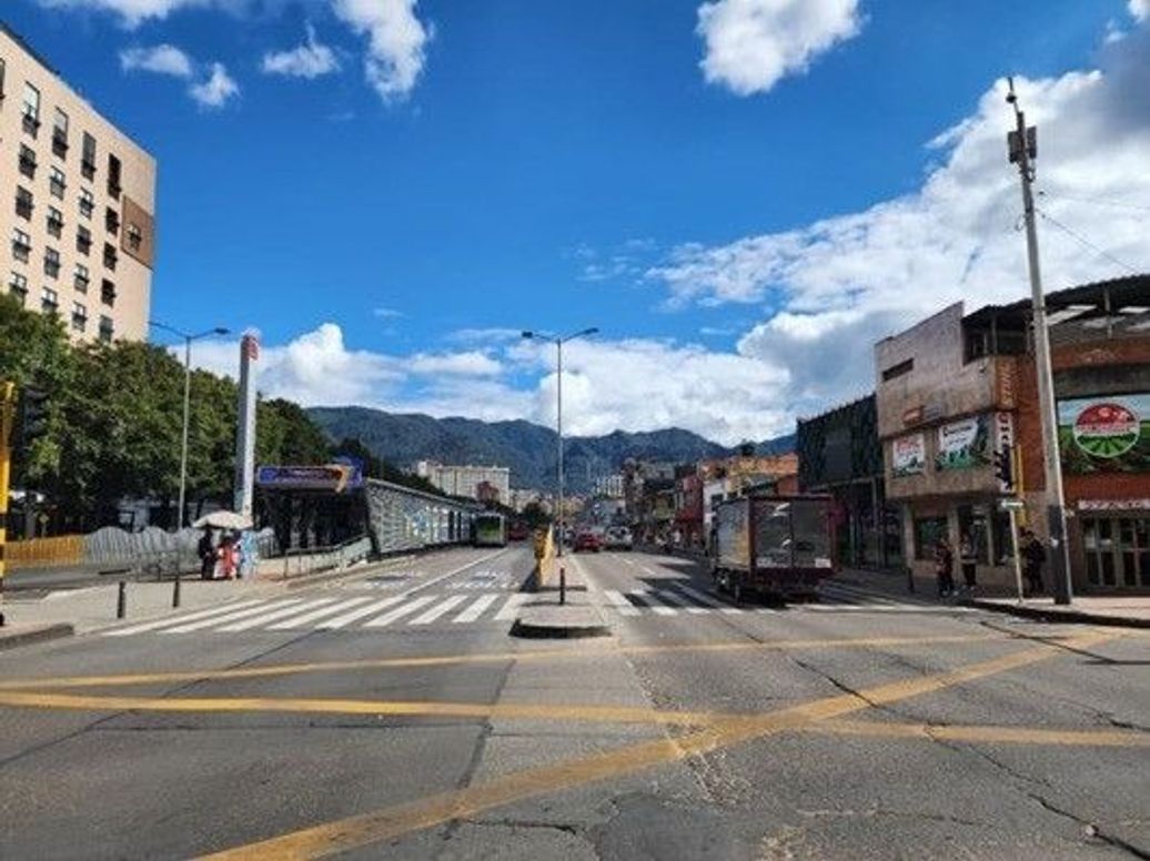 Casa de 9 alcobas en venta en Santa Sofía, Bogotá, 390 m² · foto 12 de 14