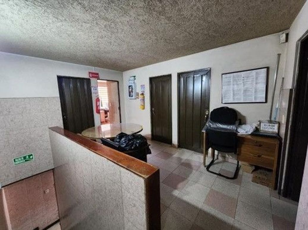 Casa de 9 alcobas en venta en Santa Sofía, Bogotá, 390 m² · foto 7 de 14