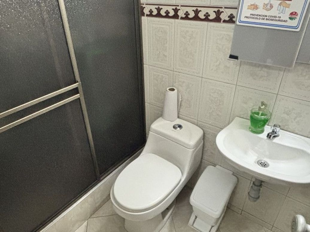 Casa de 9 alcobas en venta en Santa Sofía, Bogotá, 390 m² · foto 11 de 14