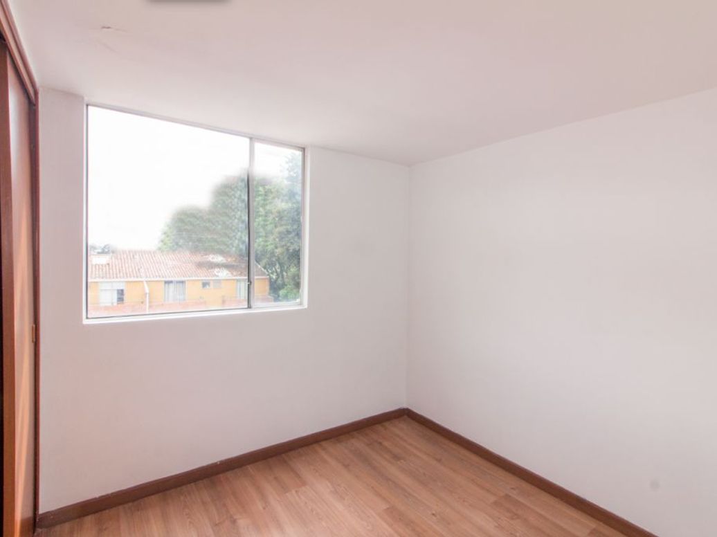 Casa de 4 alcobas en venta en Suba Naranjos, Bogotá, 76 m² · foto 13 de 20