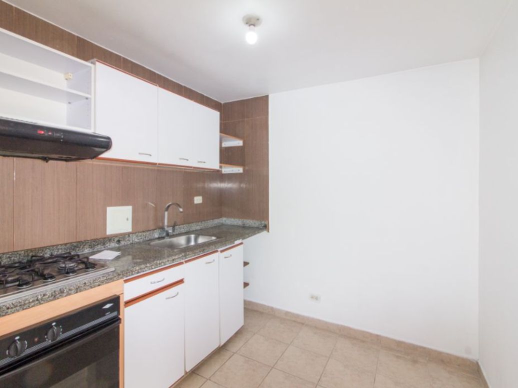 Casa de 4 alcobas en venta en Suba Naranjos, Bogotá, 76 m² · foto 8 de 20