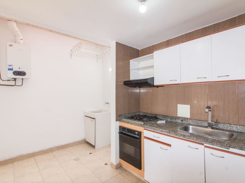 Casa de 4 alcobas en venta en Suba Naranjos, Bogotá, 76 m² · foto 7 de 20