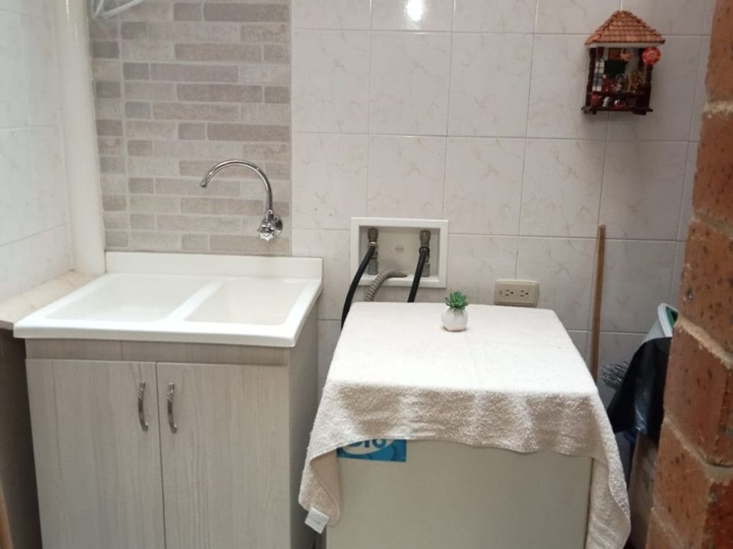 Casa de 2 alcobas en venta en Cr Cedro Suba Et. Iv, Bogotá, 37 m² · foto 6 de 19