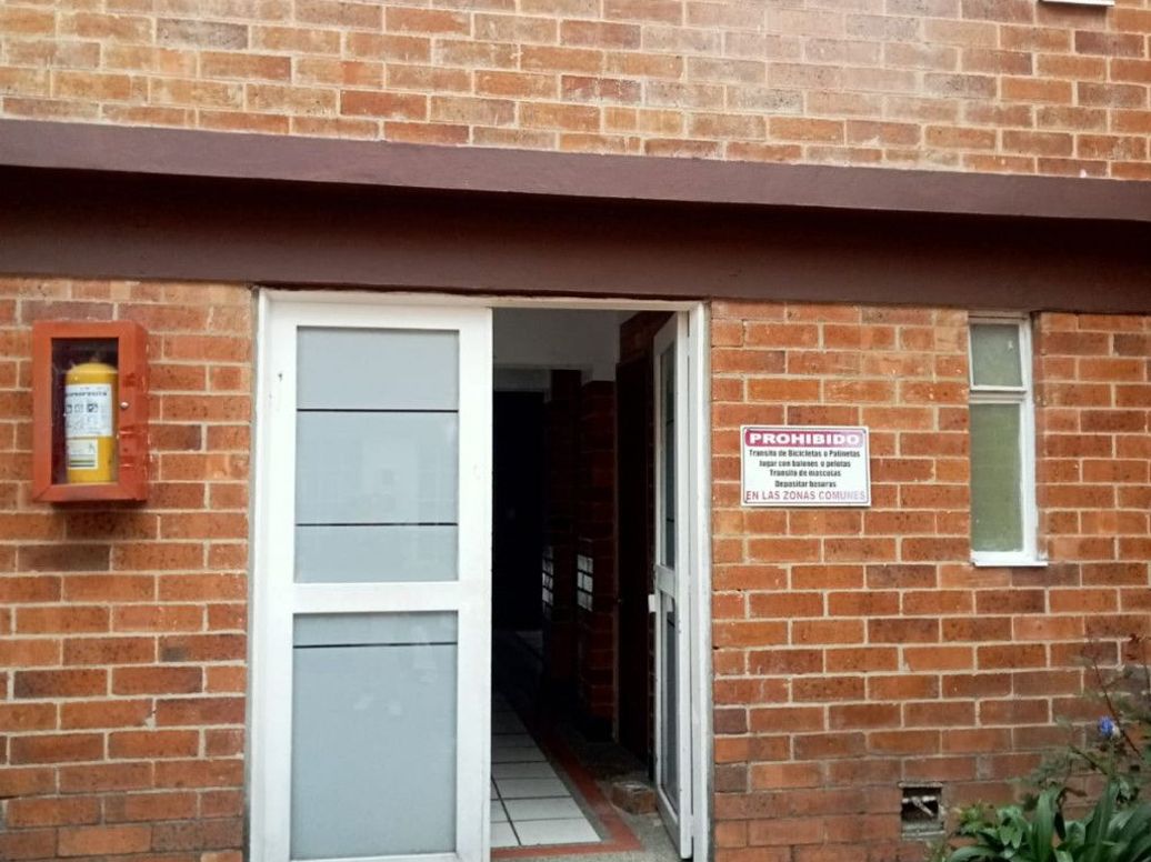 Casa de 2 alcobas en venta en Cr Cedro Suba Et. Iv, Bogotá, 37 m² · foto 17 de 19