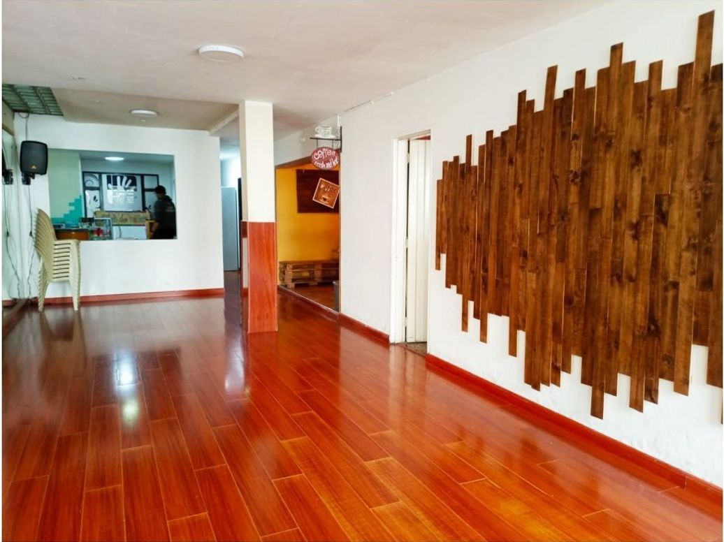 Casa de 4 alcobas en venta en Autopista Muzu 0riental, Bogotá, 343 m² · foto 2 de 12