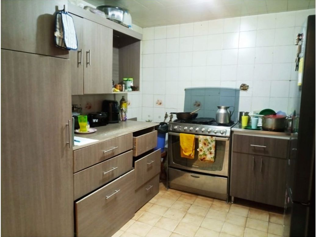 Casa de 4 alcobas en venta en Autopista Muzu 0riental, Bogotá, 343 m² · foto 8 de 12