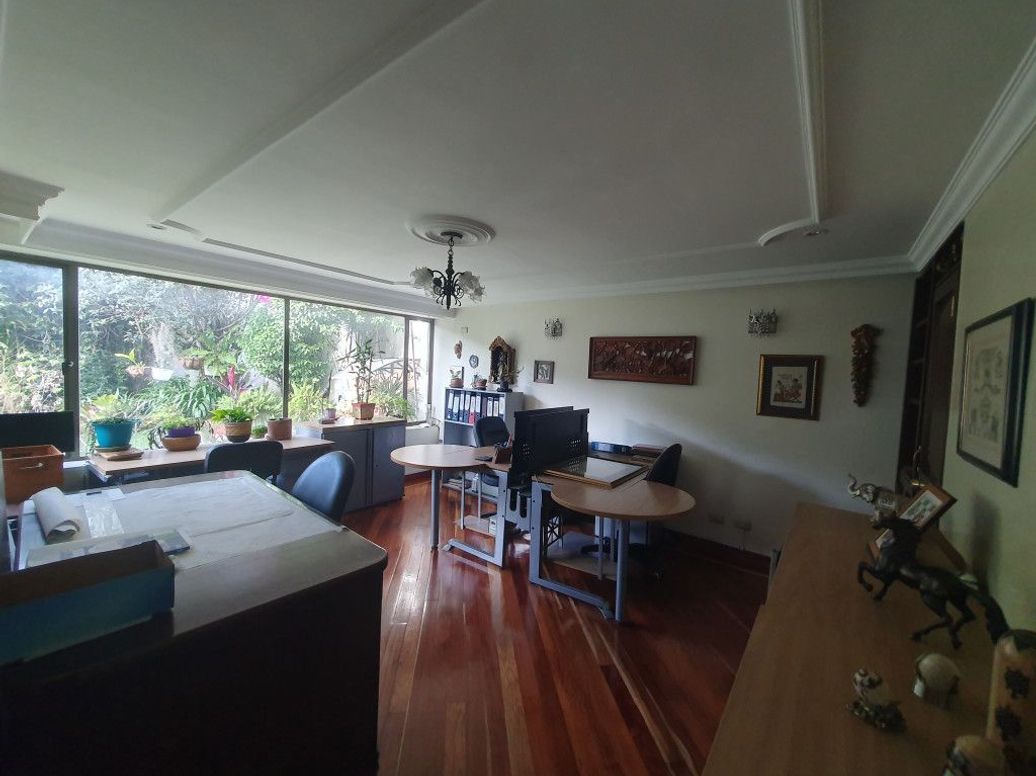 Casa de 5 alcobas en venta en Niza, Bogotá, 360 m² · foto 4 de 20