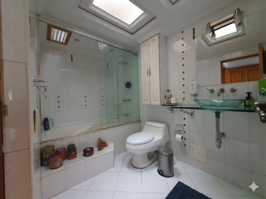 Casa de 5 alcobas en venta en Niza, Bogotá, 360 m² · foto 20 de 20