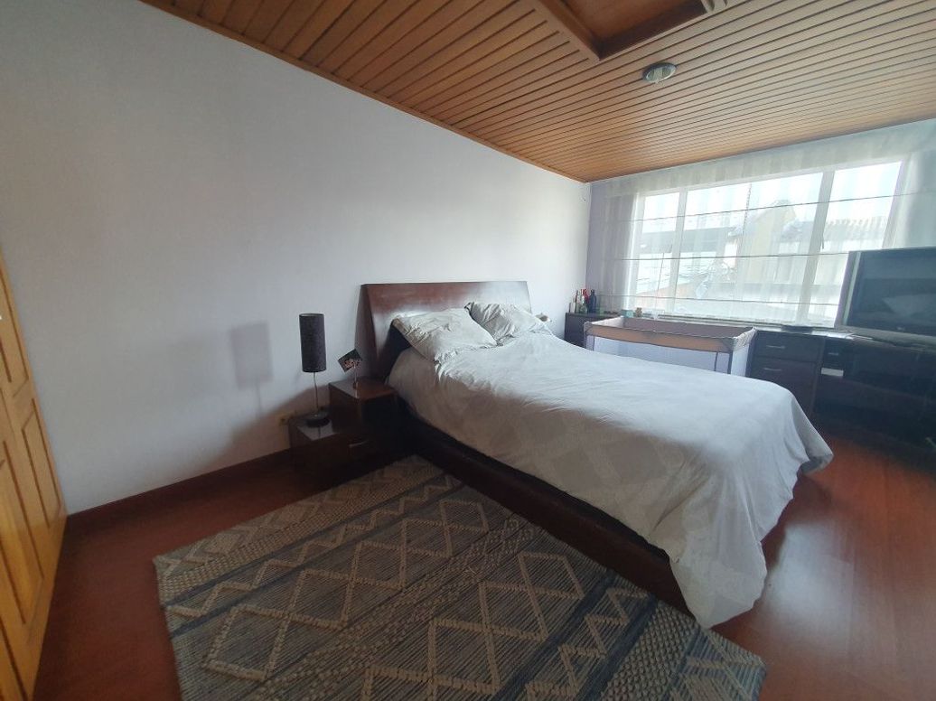Casa de 5 alcobas en venta en Niza, Bogotá, 360 m² · foto 19 de 20