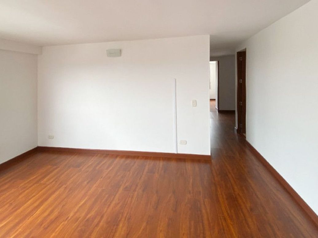 Apartamento de 3 alcobas en venta en El Dorado, Bogotá, 72 m² · foto 4 de 20