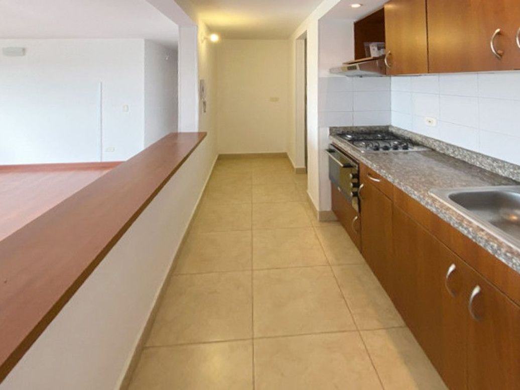 Apartamento de 3 alcobas en venta en El Dorado, Bogotá, 72 m² · foto 6 de 20