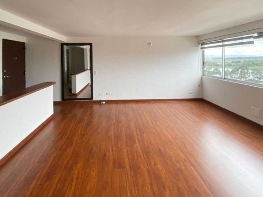 Apartamento de 3 alcobas en venta en El Dorado, Bogotá, 72 m² · foto 3 de 20