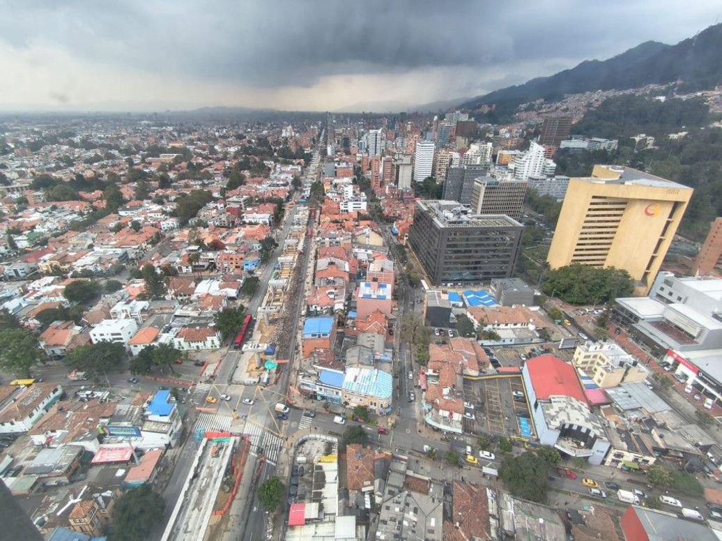 Apartamento de 2 alcobas en venta en Samper, Bogotá, 61 m² · foto 2 de 19