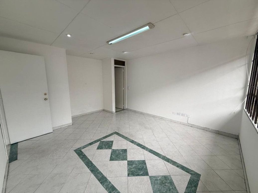 Casa de 3 alcobas en venta en Sears, Bogotá, 355 m² · foto 7 de 15