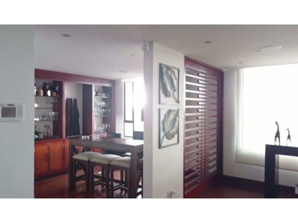 Apartamento de 4 alcobas en venta en Santa Barbara, Bogotá, 472 m² · foto 2 de 20