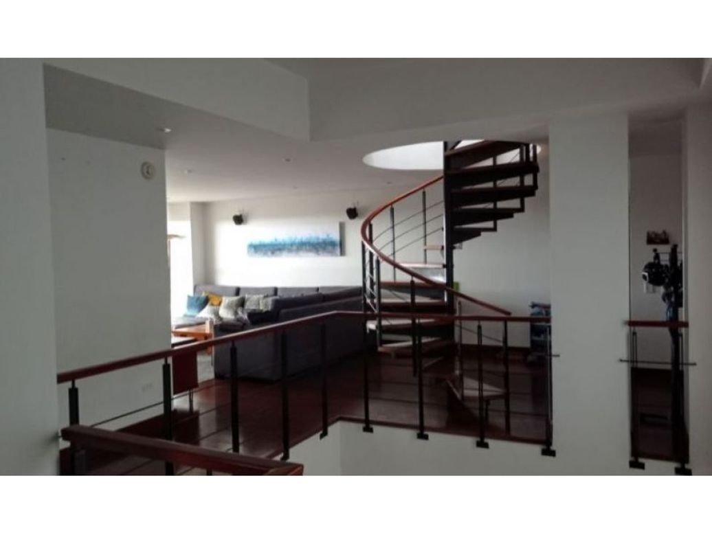 Apartamento de 4 alcobas en venta en Santa Barbara, Bogotá, 472 m² · foto 6 de 20