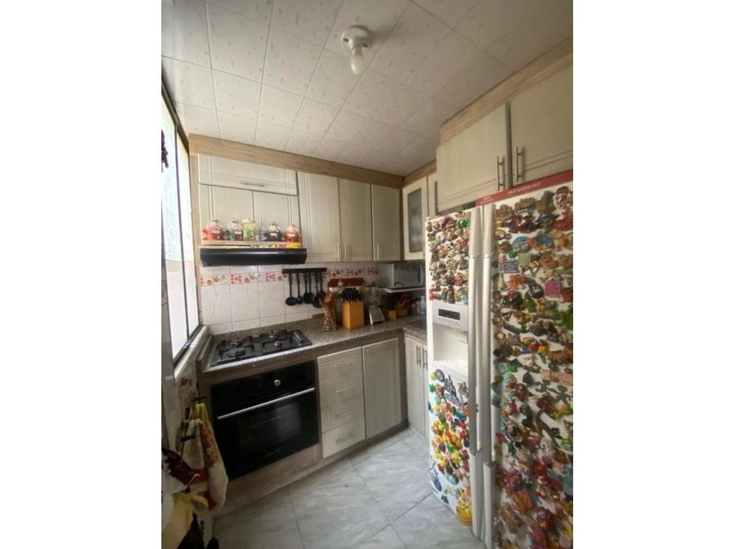 Apartamento de 3 alcobas en venta en Modelia, Bogotá, 62 m² · foto 2 de 11