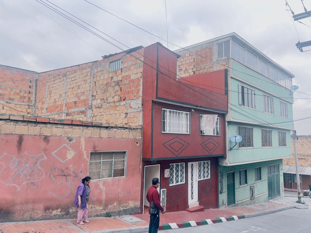 Casa de 5 alcobas en venta en Danubio Azul, Bogotá, 165 m² · foto 3 de 20