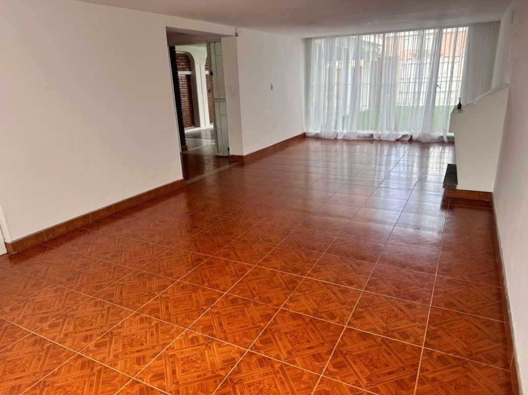 Casa de 4 alcobas en venta en Las Margaritas, Bogotá, 227 m² · foto 8 de 20