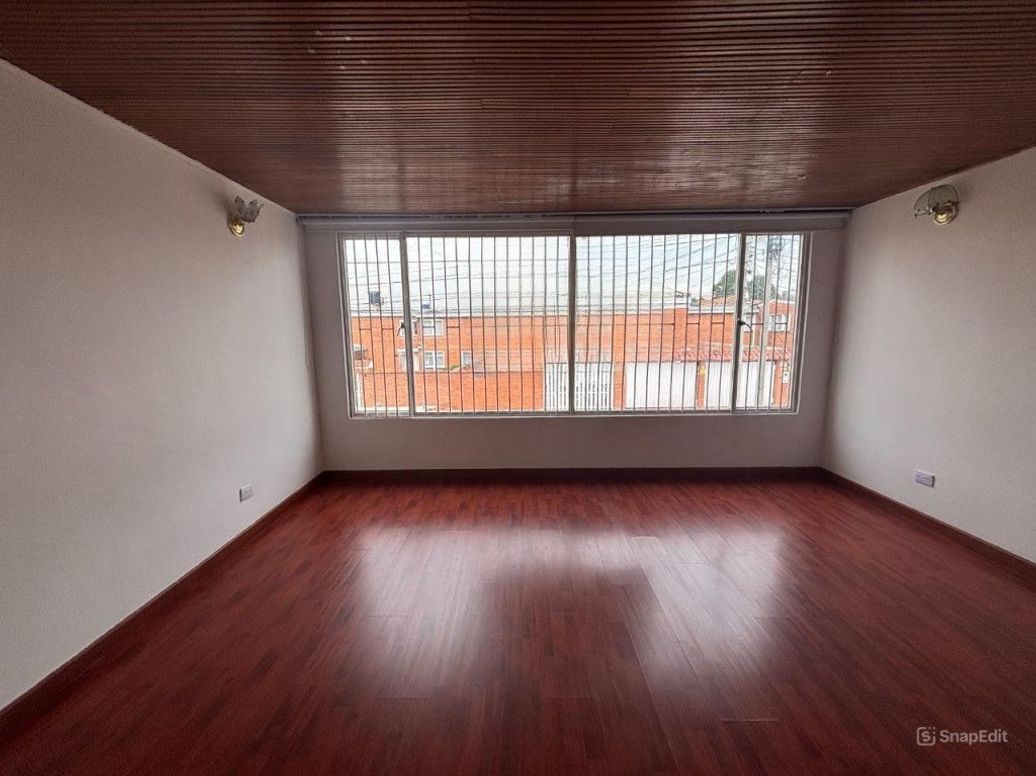 Casa de 4 alcobas en venta en Las Margaritas, Bogotá, 227 m² · foto 14 de 20